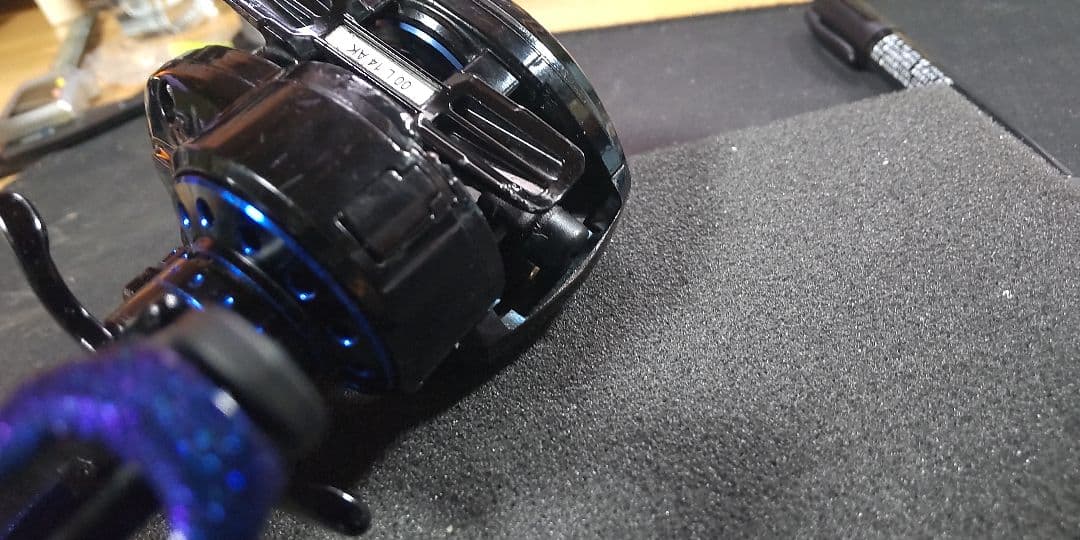 Abu Garcia Revo Deez 6-Lベイトリール軽量化146g