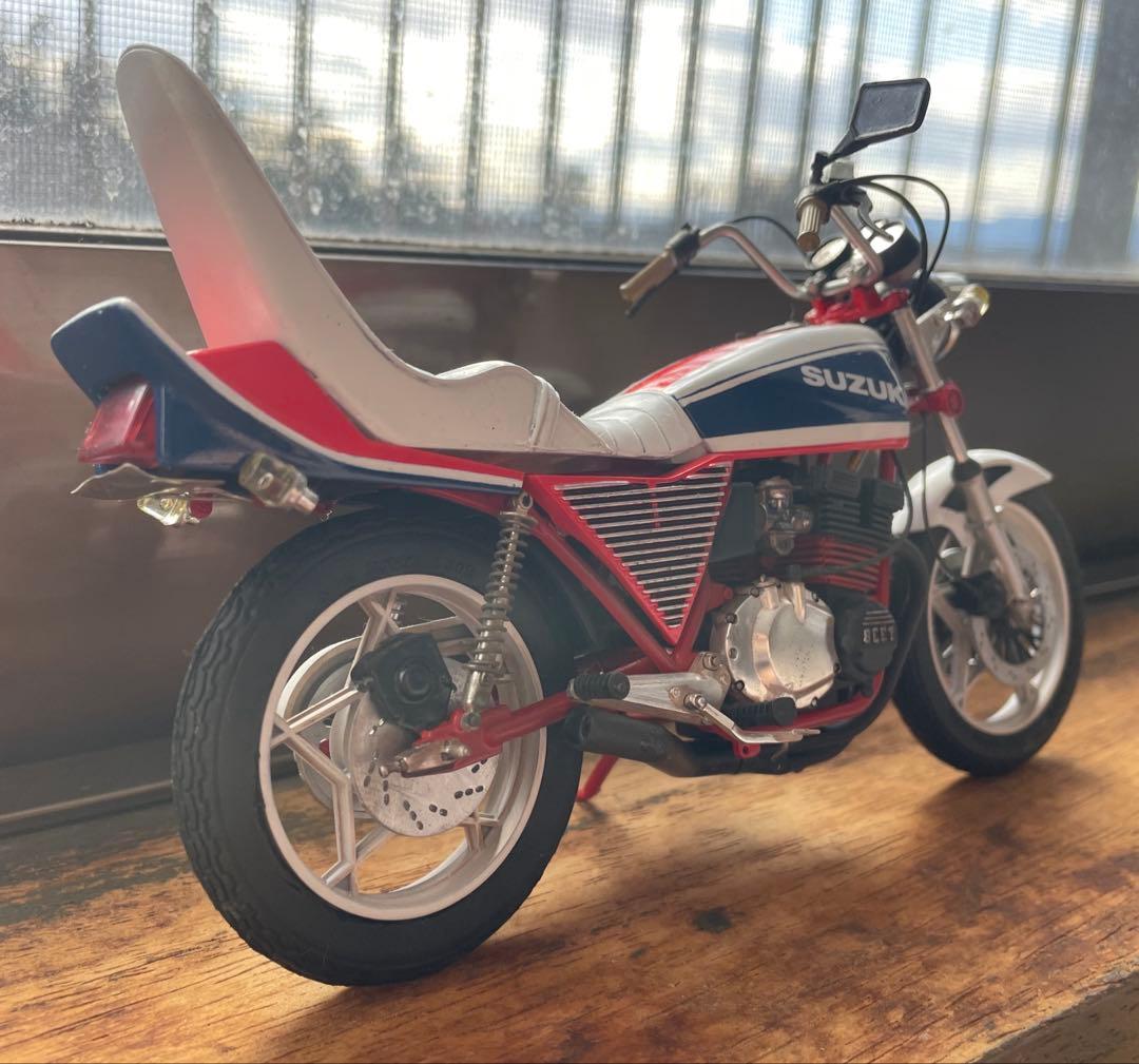 アオシマ　gsx400f 1/12 完成品