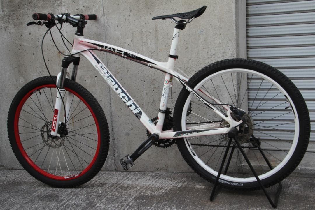 引き取り限定♪Bianchi♪ビアンキ♪JAB♪2ポッド対向油圧ディスクブレーキ