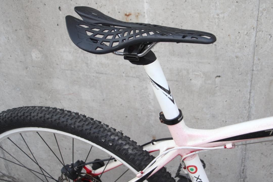 引き取り限定♪Bianchi♪ビアンキ♪JAB♪2ポッド対向油圧ディスクブレーキ