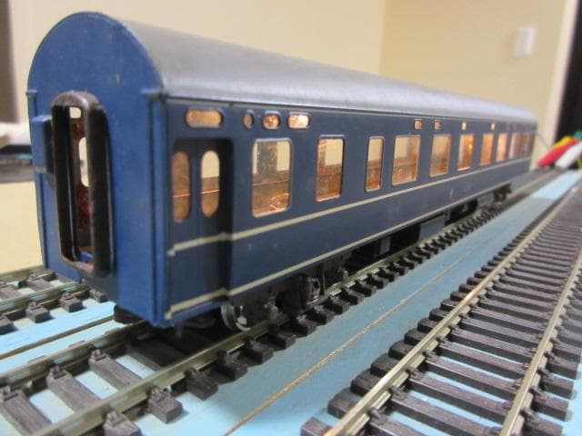 20系 特急形客車 （ナハネ20 ナロネフ21) HOゲージ (金属・カツミ製）