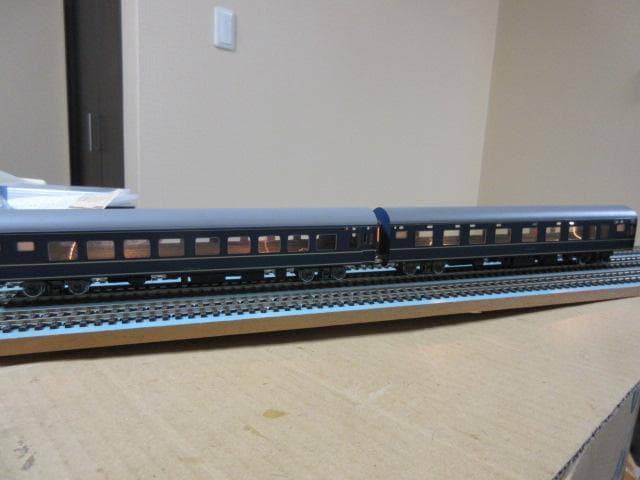 20系 特急形客車 （ナハネ20 ナロネフ21) HOゲージ (金属・カツミ製）