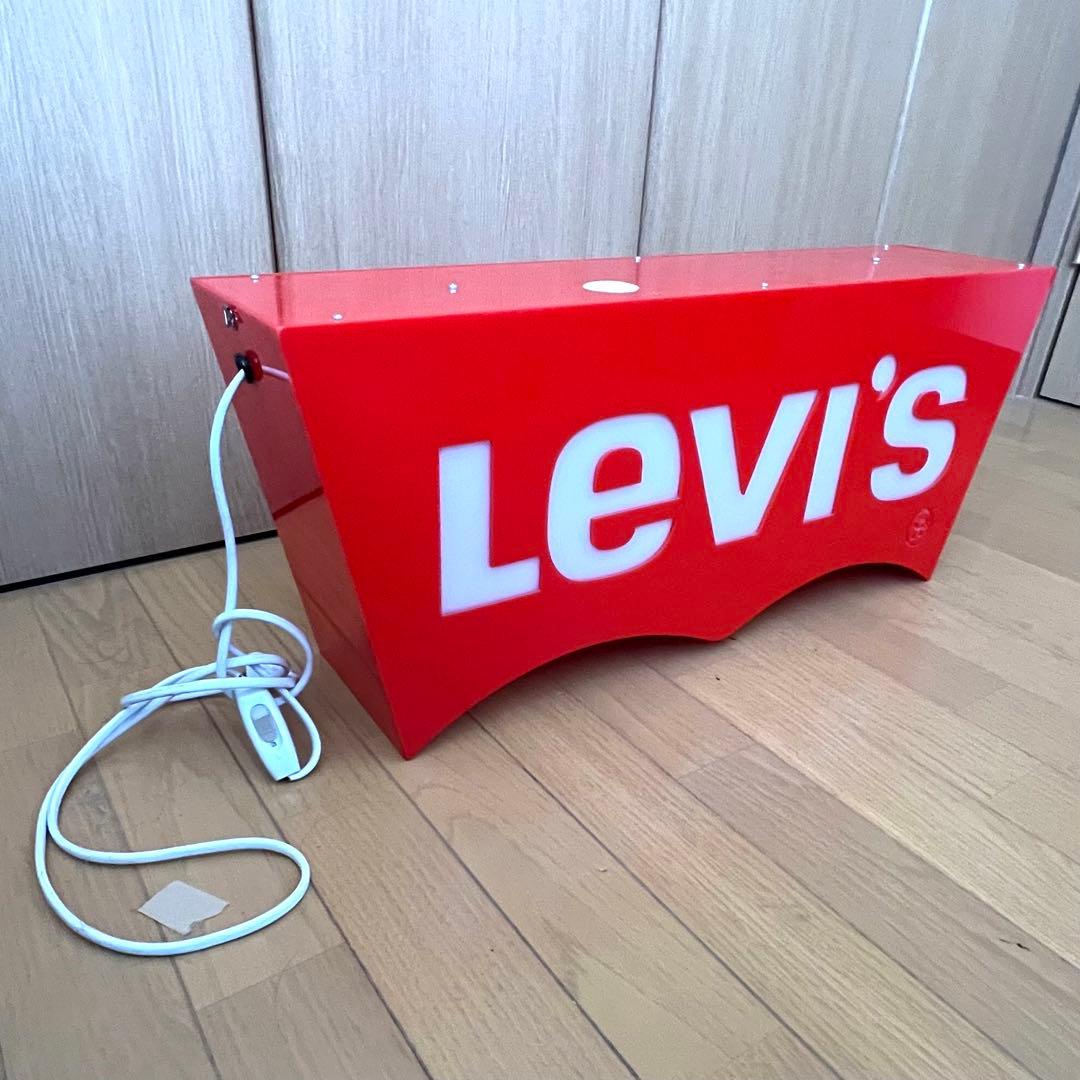 Levi's ロゴサイン 赤 照明タイプ リーバイス レア 非売品 行燈タイプ