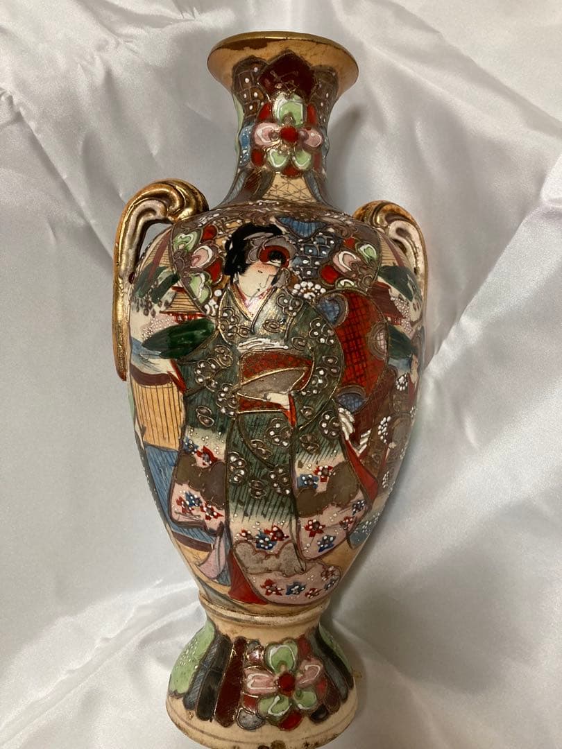 古薩摩焼の飾り壺　インテリア　硴器として飾る　美術品