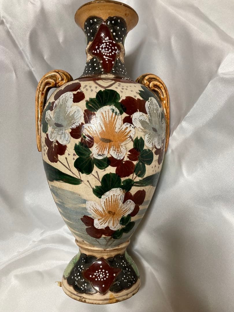 古薩摩焼の飾り壺　インテリア　硴器として飾る　美術品