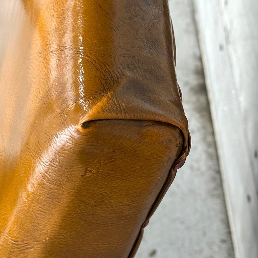 ✦1960〜1970✦PUレザー張り　ラウンジチェア 木製脚　喫茶店　昭和レトロ