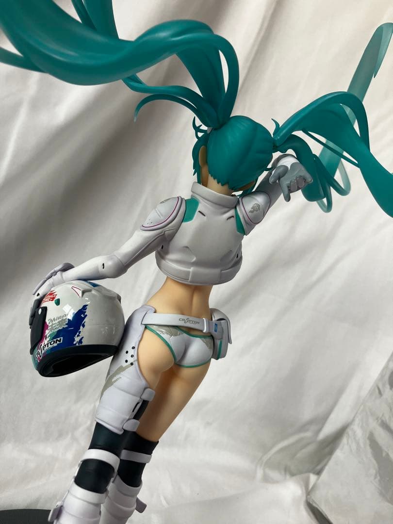 初音ミク レーシングミク　2014 EV MIRAI ver.1/7フィギュア