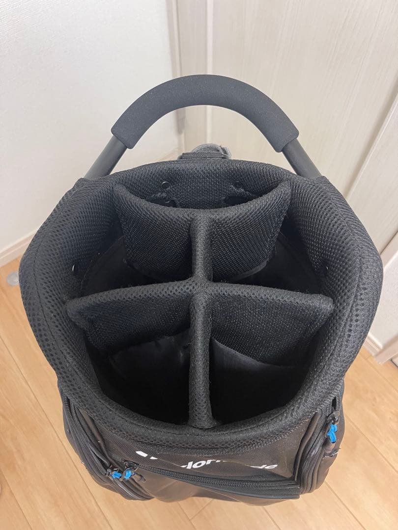 Tee off golf 　TaylorMade キャディバッグ