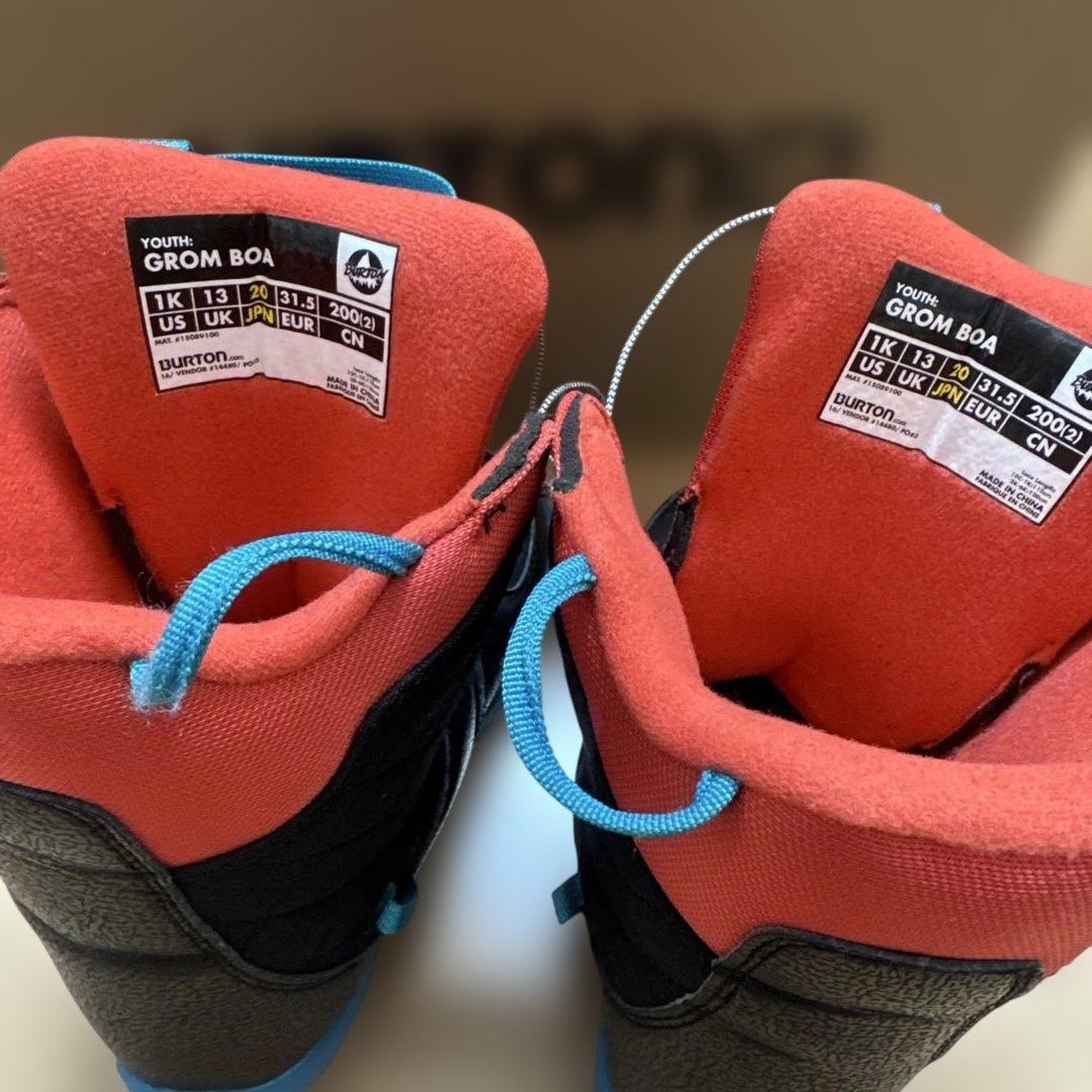 Burton Grom BOA 子ども用スノーボードブーツ20