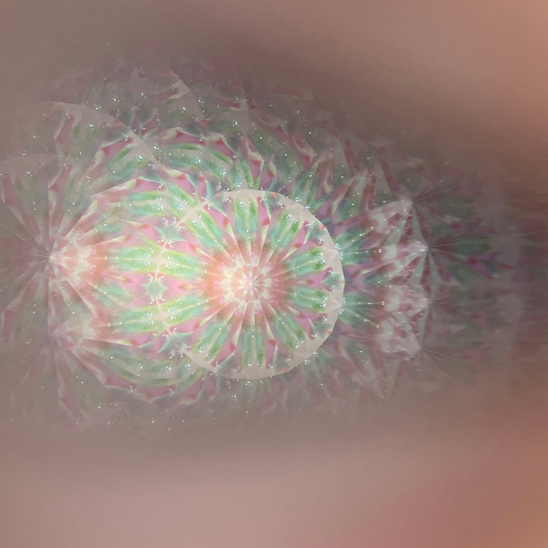 ピンクの万華鏡 グラスニーク