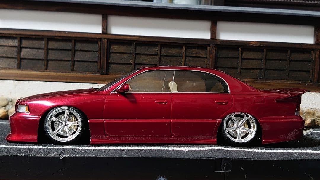 1/24 アオシマ ギャルソン クラウン 14マジェスタ 完成品