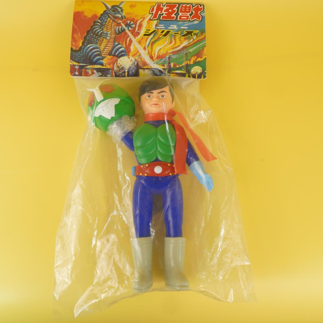 無版権　仮面ライダー　パチソフビ（珍品）