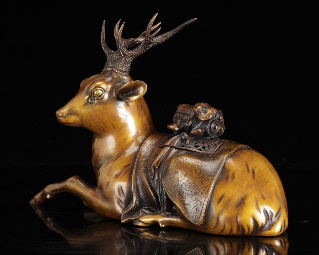 金工師 宗信造 蝋型鋳造 銅製 鹿 香炉 共箱 細密彫刻 置物 古美術品 骨董品