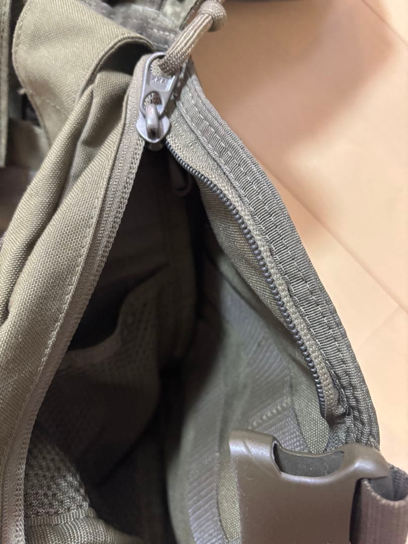 オリーブドラブ チェストリグ