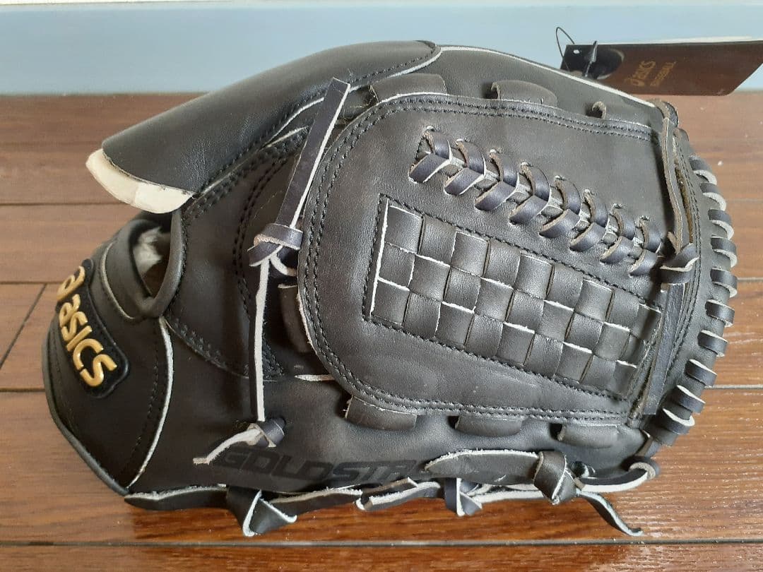 アシックス軟式投手用ゴールドステージ　カラーブラック