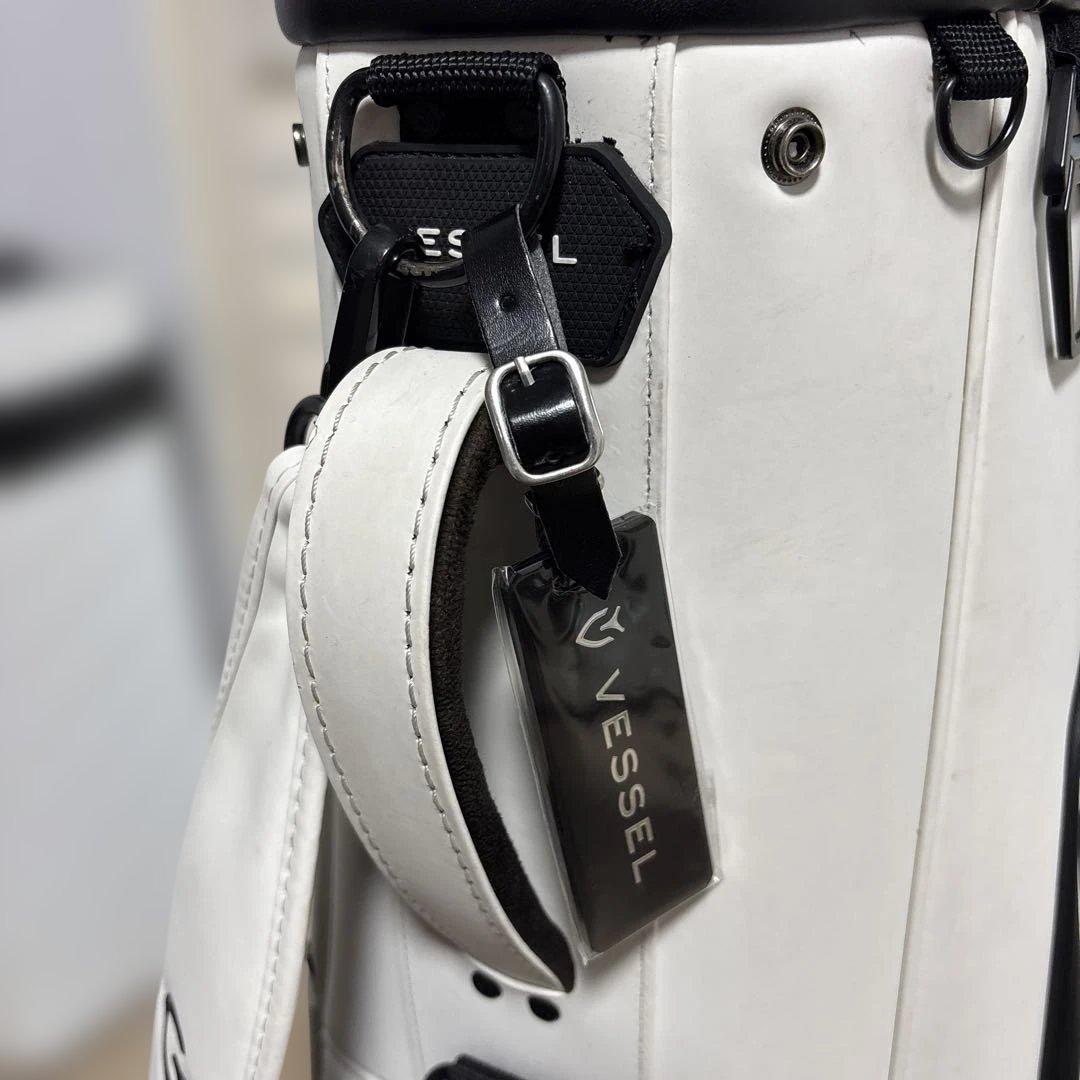 ベゼル　Lux 7 JP キャディバック　 　本革ヘッドカバー 5点セット付