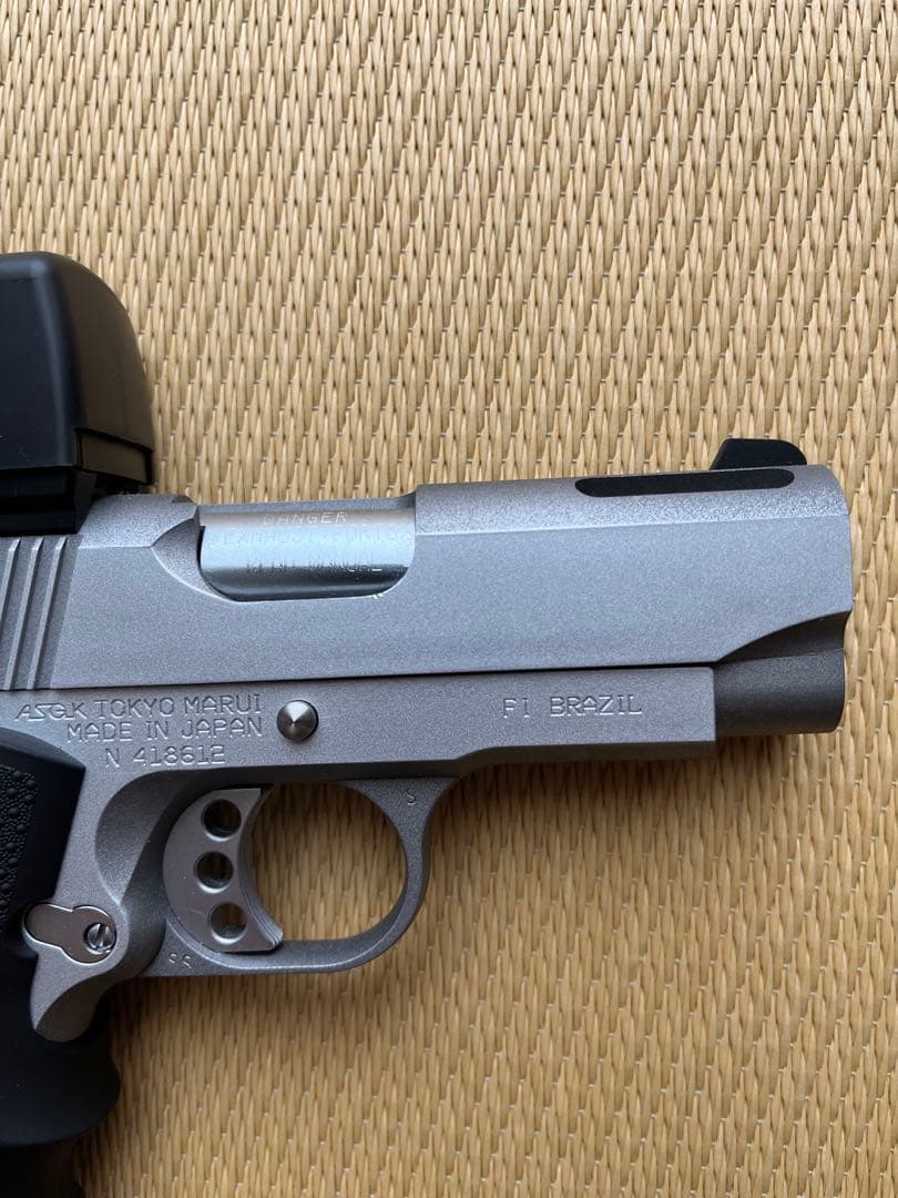 東京マルイV10ウルトラコンパクト