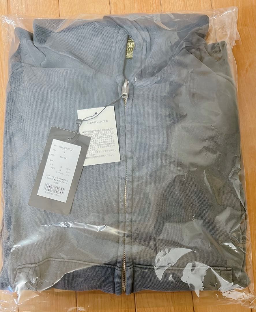 Da-iCE 和田颯さん HW×FJ SUN FADE ZIP HOODIE