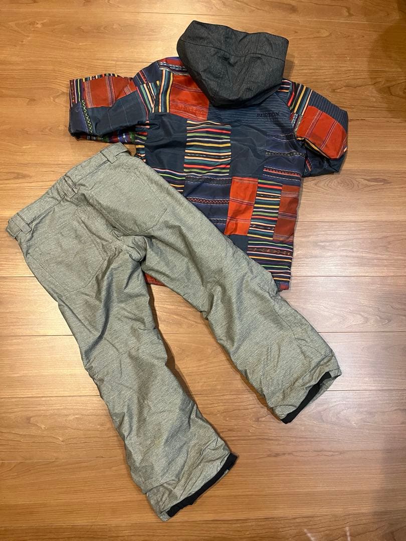 バートン　美品　ジュニアM ボードウェア上下　140 150 burton