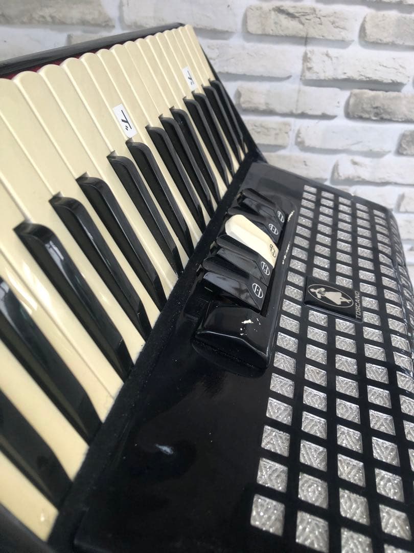 TOSCANO アコーディオン (A164)