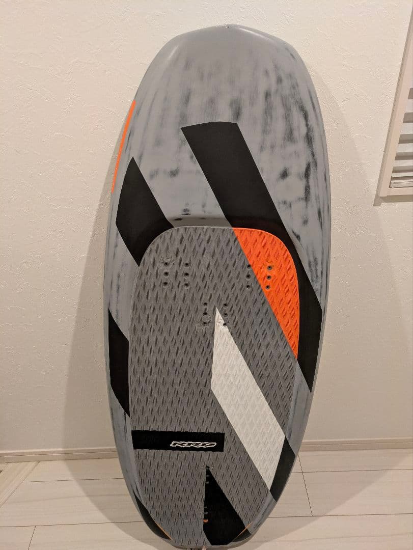 KRRD BE LUGA 65 LTD フォイルボード