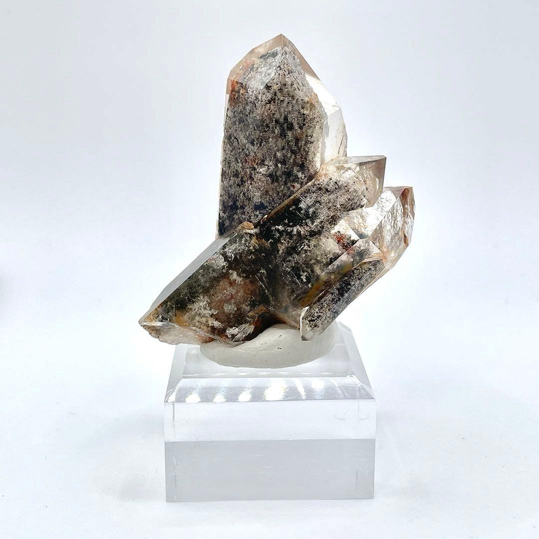 ブラジル産　ガーデンクォーツ (水晶) 鉱物標本