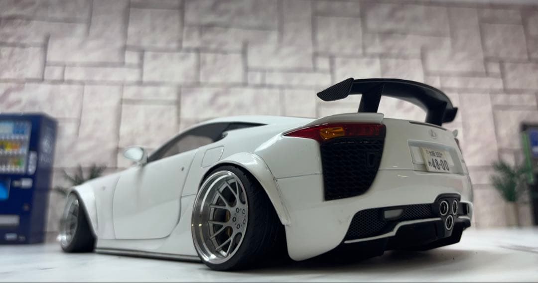 1/18ミニカー　レクサスLFAハイパーフォージド深リムスーパーワイドカスタム