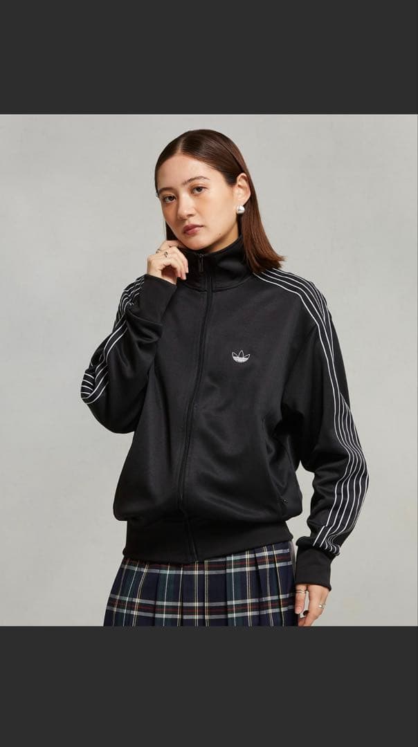 adidas トラックジャケット【新品タグ付き】