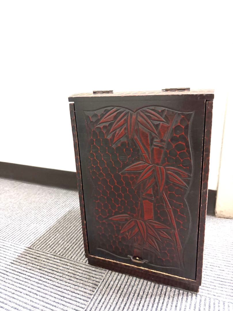 半額　銀座松屋　骨董　鎌倉彫　鏡台仕掛けの飾り棚　小箪笥アンティーク