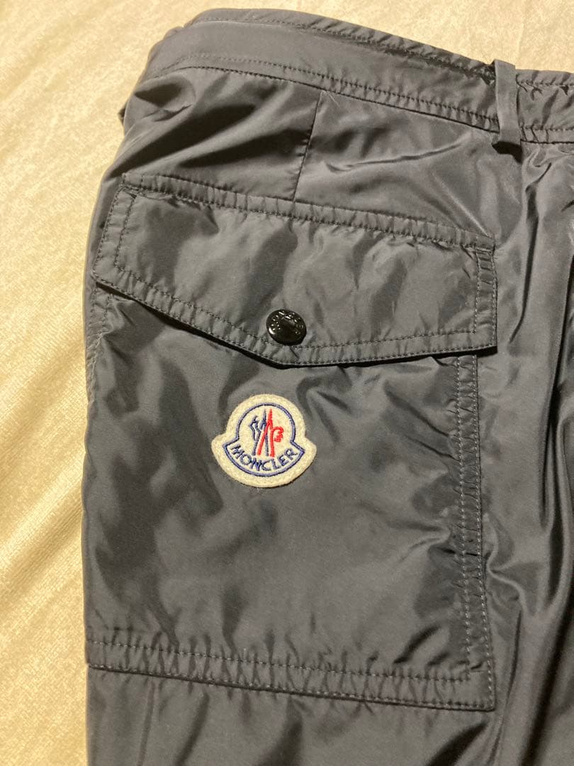 モンクレールナイロンジャケット、パンツ