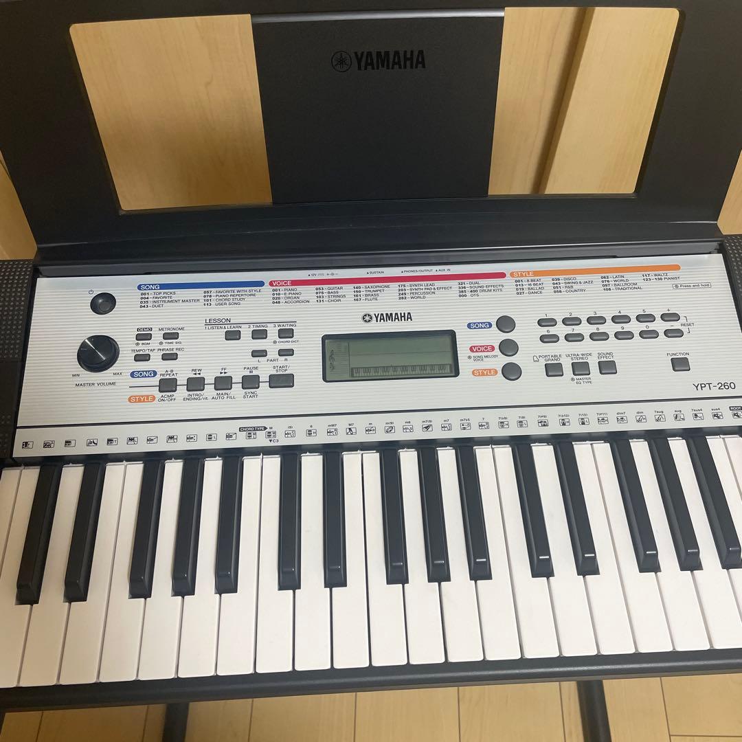 Yamaha 61鍵キーボード　ピアノス電子ピアノ　スタンドセット　ドイツで購入