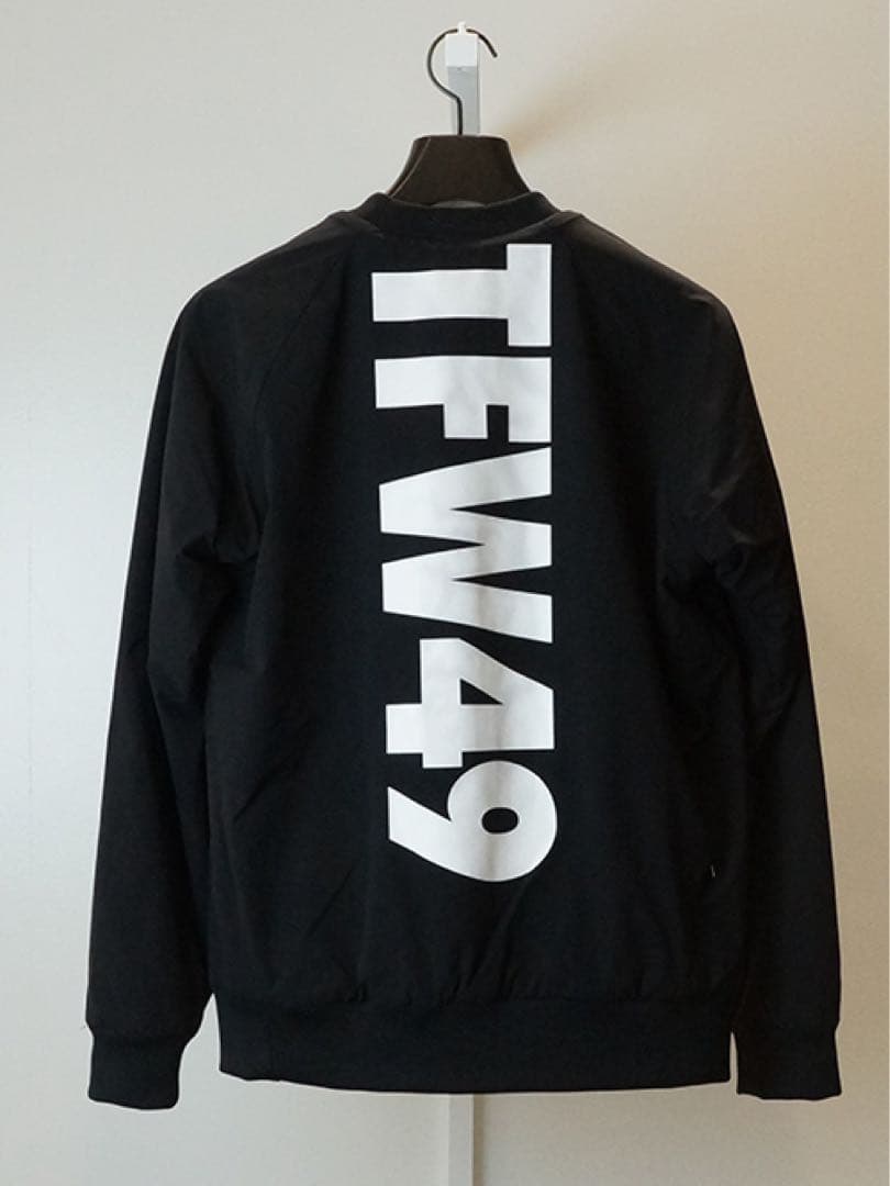 TFW49 リバーシブル プルオーバー　４