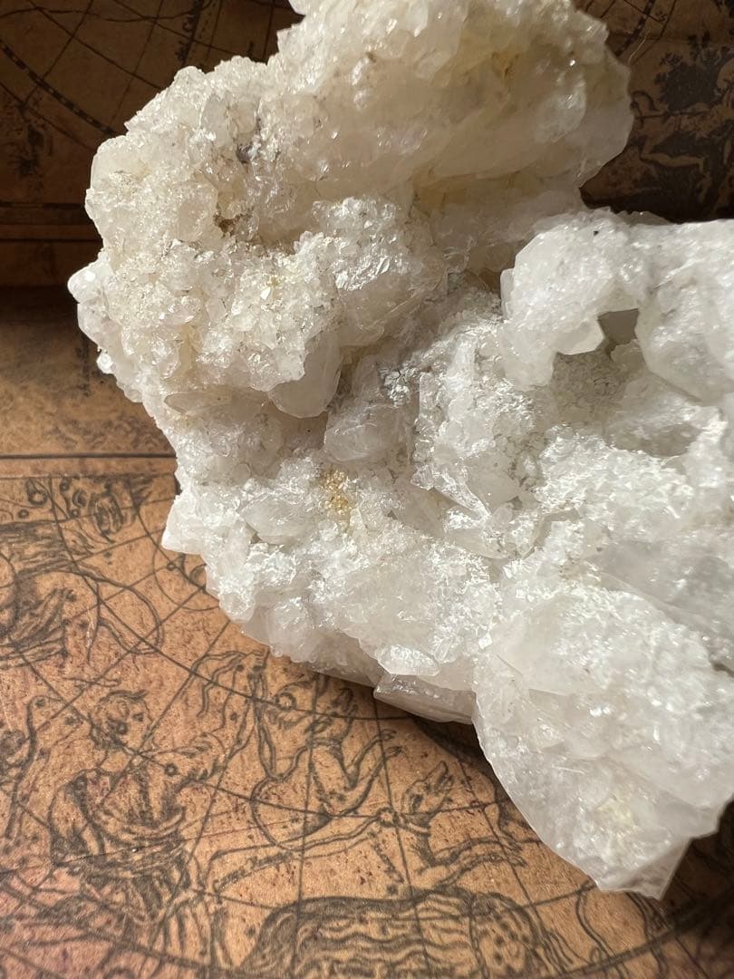 龍脈の精髄 九州産虹入り水晶クラスター抜群の透明度