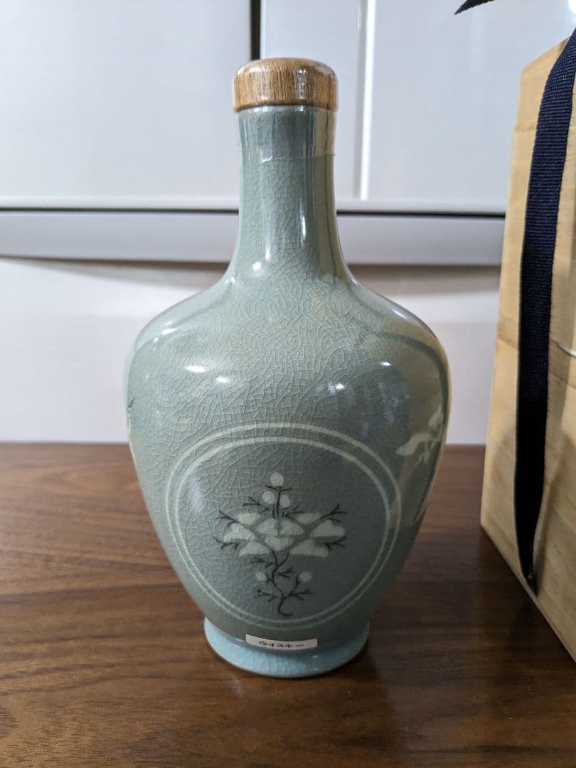 未開栓NIKKA WHISKY象嵌ボトル(特選ブレンド) 高麗青磁　雲鶴草華文様