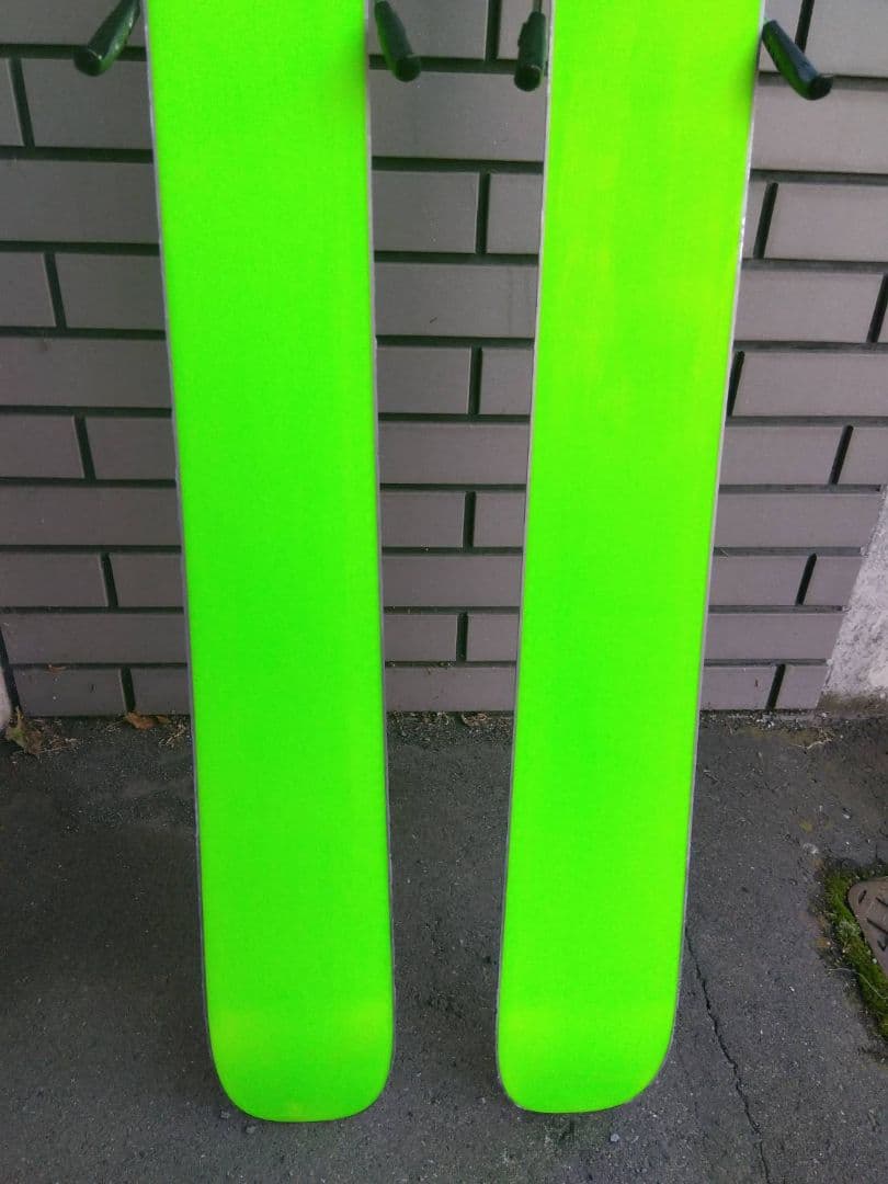 LINE　スーパーナチュラル100 186センチ