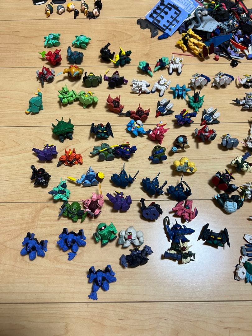 コンバージ　ガンダムのフィギュア