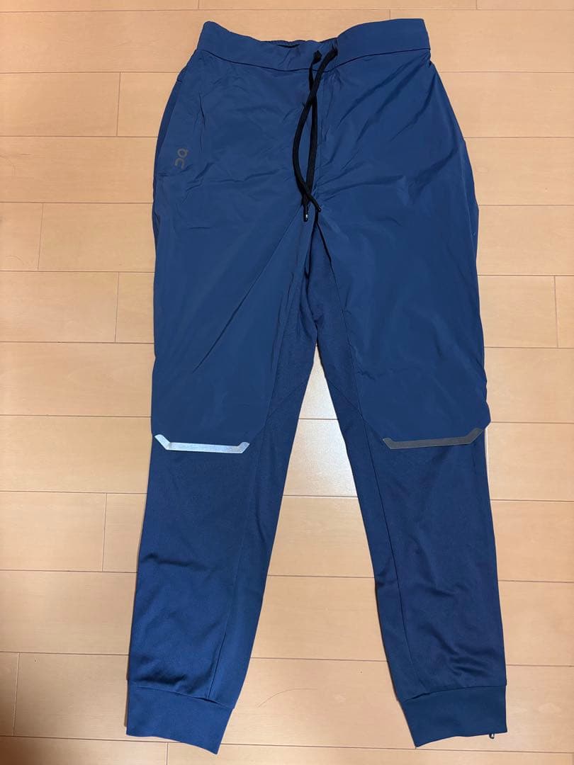 On ランニングウェア　ウェザーパンツパンツ　レディースS