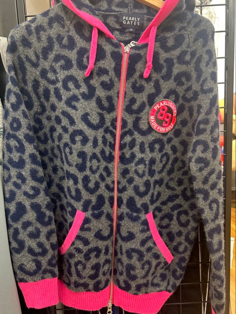 PEARLY GATES ヒョウ柄フーディ　パーカー　ゴルフウエア