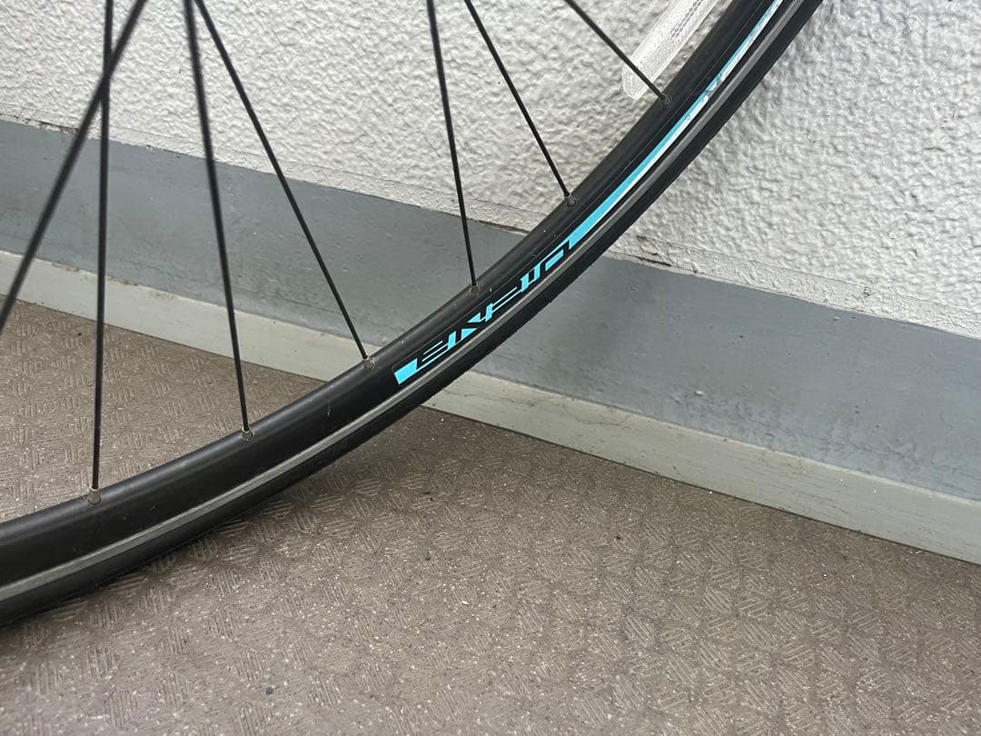 クロスバイク　白【大阪市内　引取り限定】