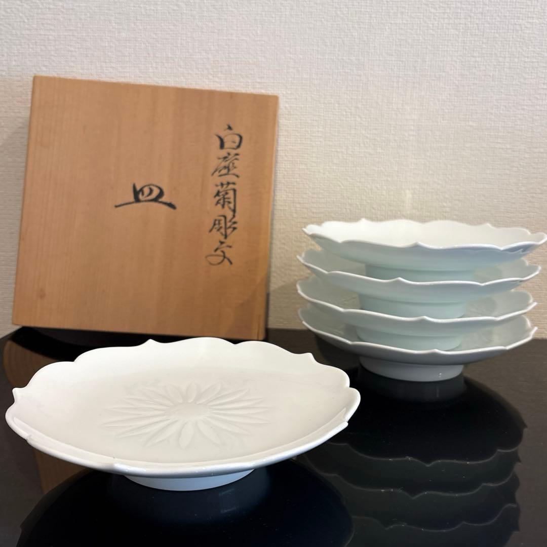 井上萬二　白磁菊彫文皿　5枚
