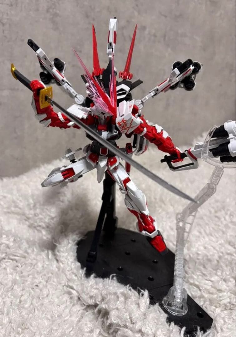 ＭＧ 1/100 ガンダムアストレイ レッドドラゴン