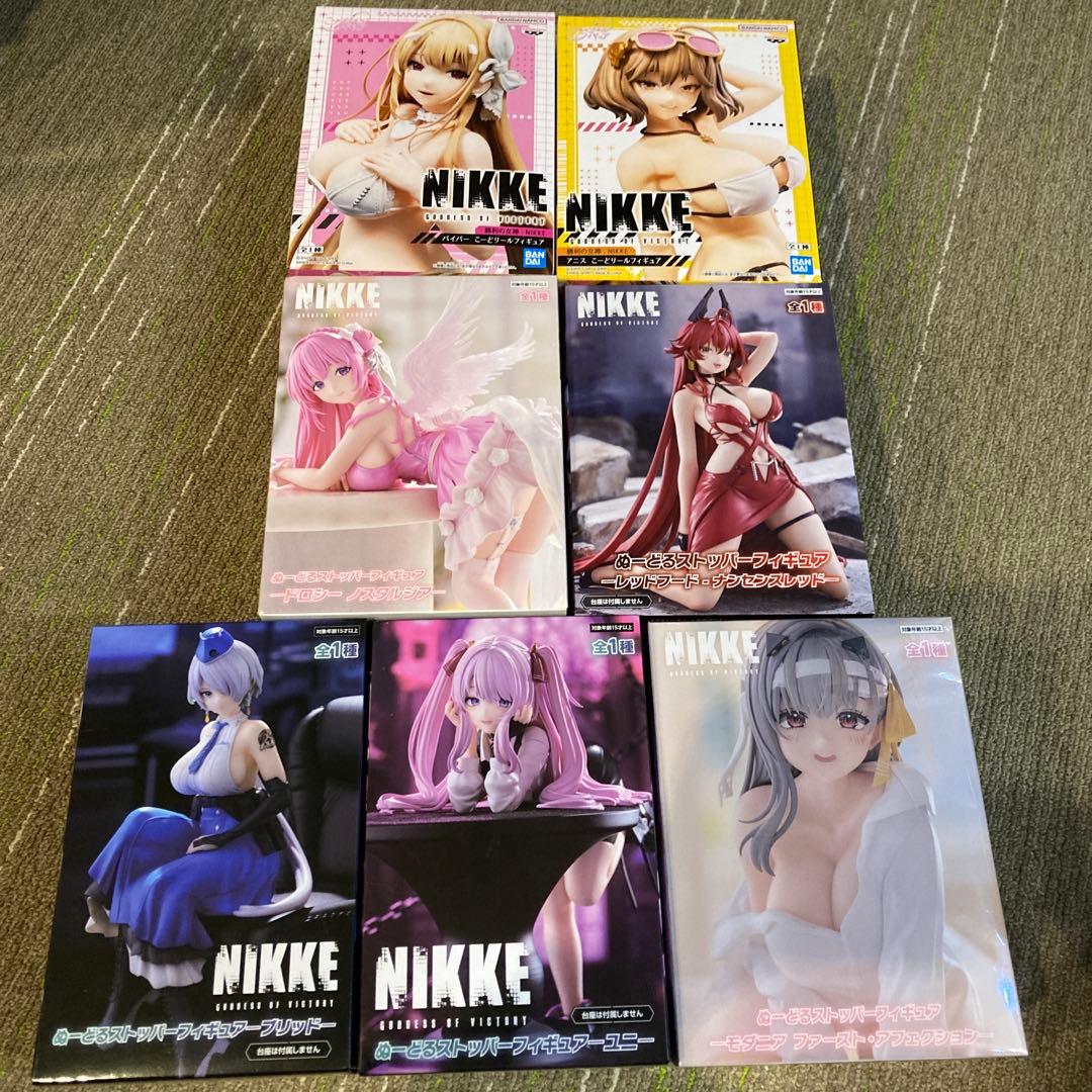 勝利の女神 NIKKE ニケ ドロシー　モダニア　アニス　レッフー　バイパー