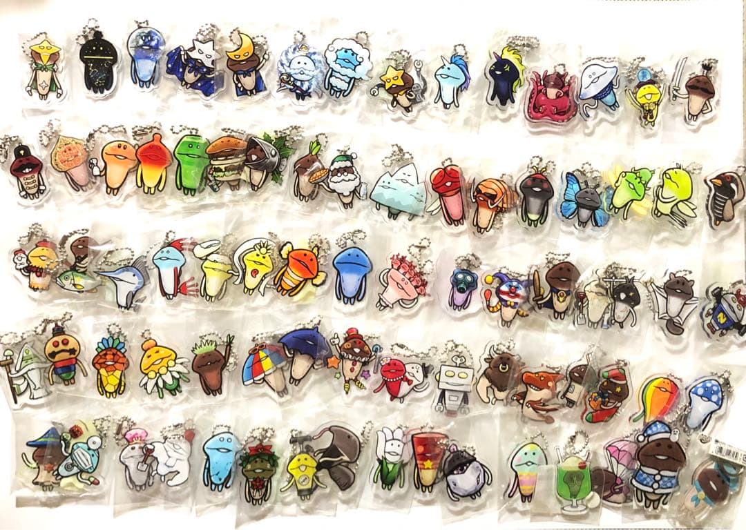 なめこ　大なめこ展　アクリルキーホルダー　レア　なめこ栽培キット　限定