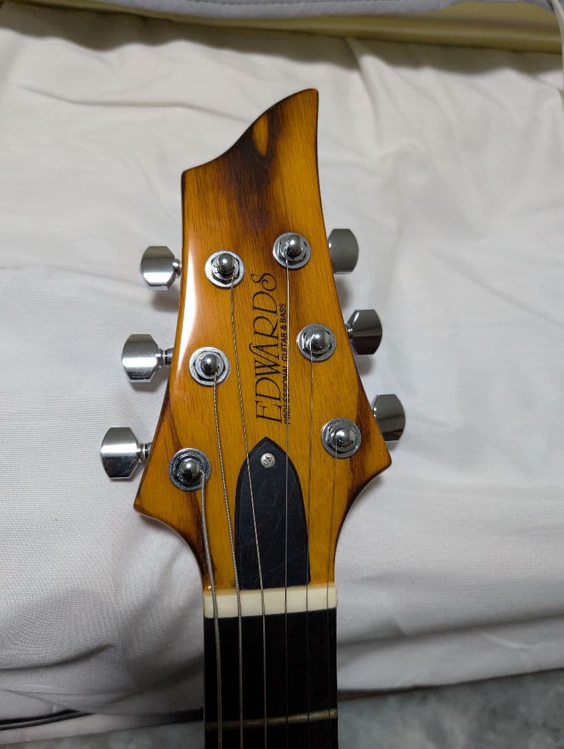 美品　edwards e-rd-140nt エレキギター　廃盤らしい