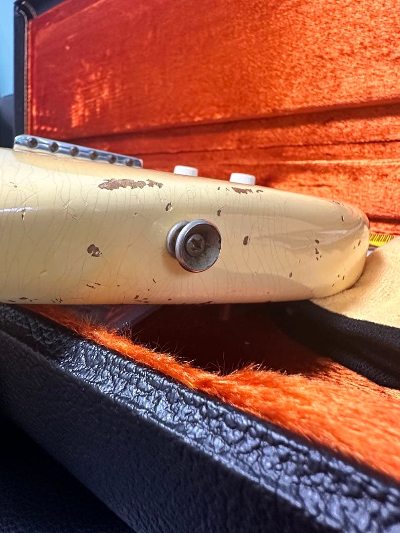 ギター Stratocaster Vintage White Revers Head