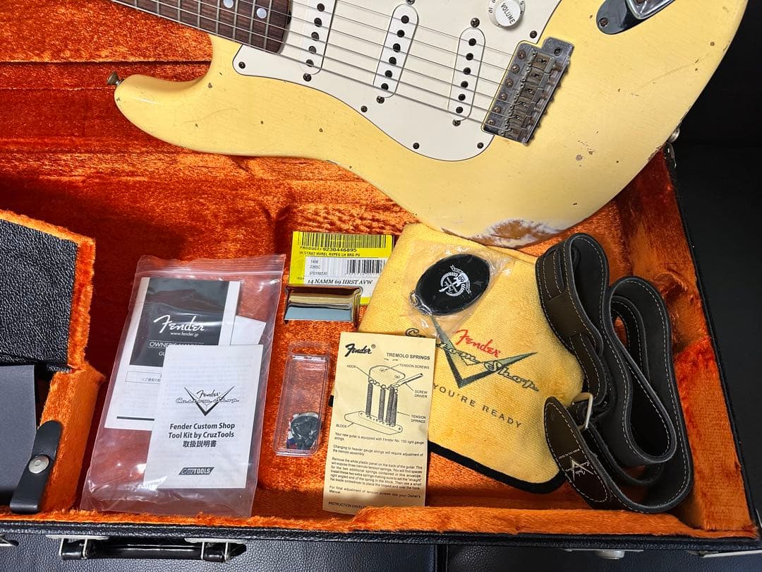 ギター Stratocaster Vintage White Revers Head