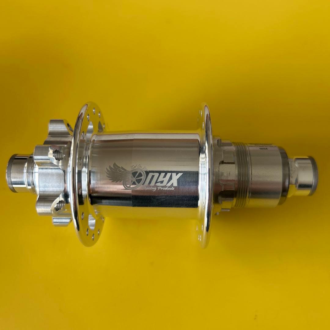 ONYX Racing Produc MTB リヤハブ　ISO XD 12mm