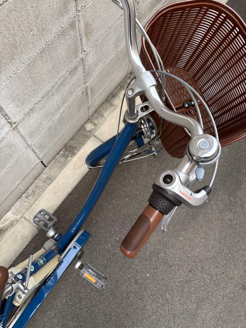 電動自転車　ブルー