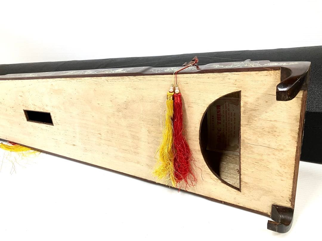 ベトナム民族楽器◆ダン・トラン◆17弦 螺鈿細工 替え弦／琴爪／ハードケース付