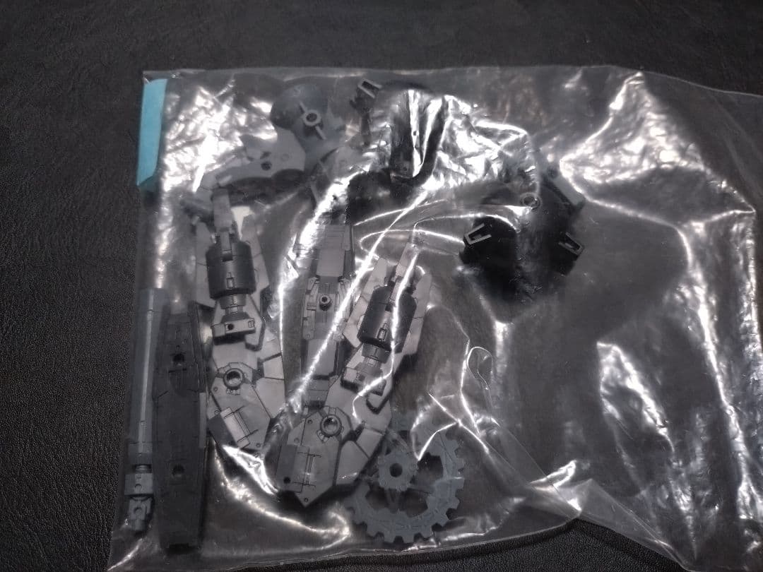 30MM 14キット 組立・ランナー切離済 プラモデル